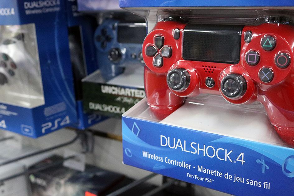 Controllers for PS4 consoles